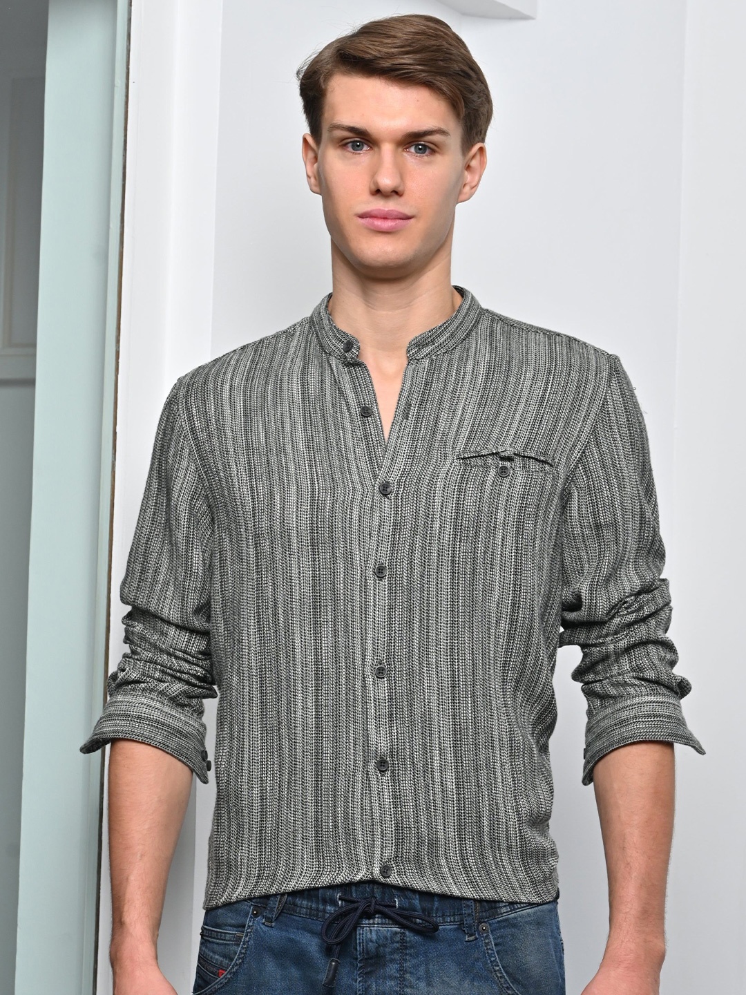 

Glenn - Cotton Striped Shirt With Mao Collar - Green