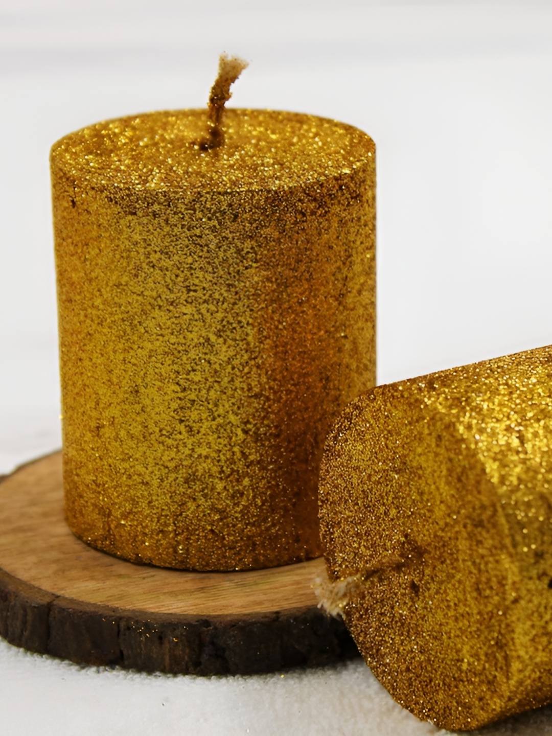 

atorakushon Golden-Toned 2 pieces Glitter Scented Pillar Candle, Gold