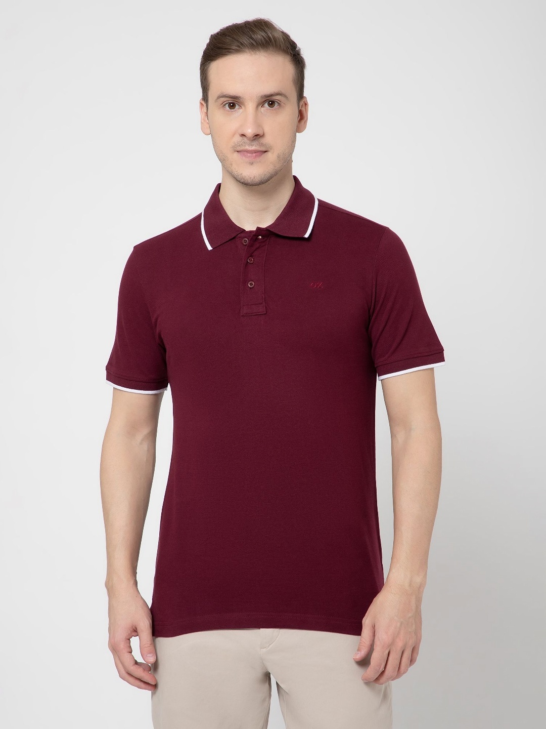 

OXYZONE Men Polo Collar Applique T-shirt, Maroon