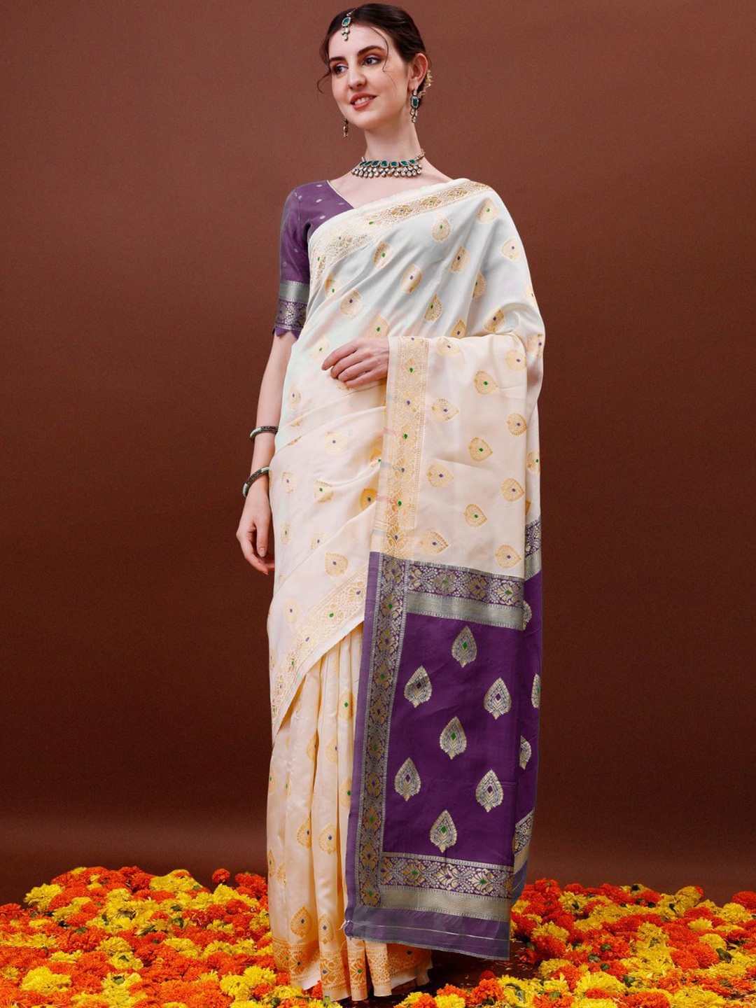 

KALINI Woven Design Zari Banarasi Saree, Purple