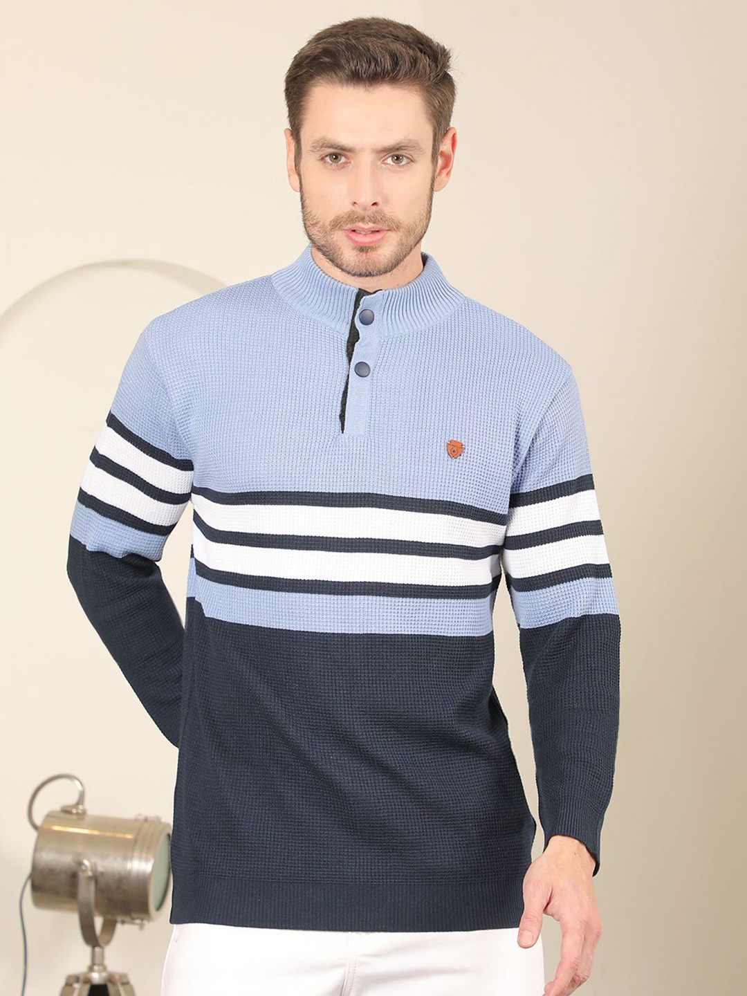 

COBB Men Striped Round Neck Pullover Sweater, Blue