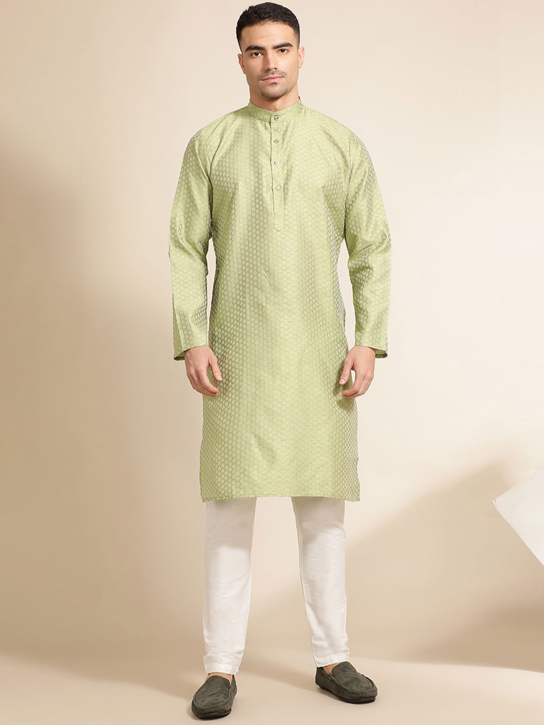 

Jaipur Kurti Ethnic Motifs Woven Design Straight Kurta With Pyjama & Nehru Jacket, Sea green