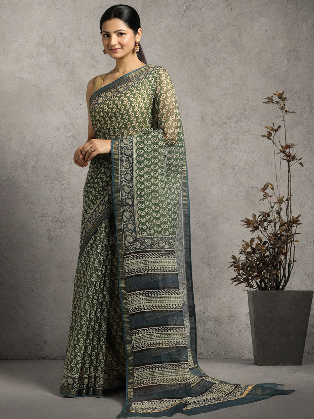 

Suha Bagh Zari Pure Cotton Kota Saree, Green