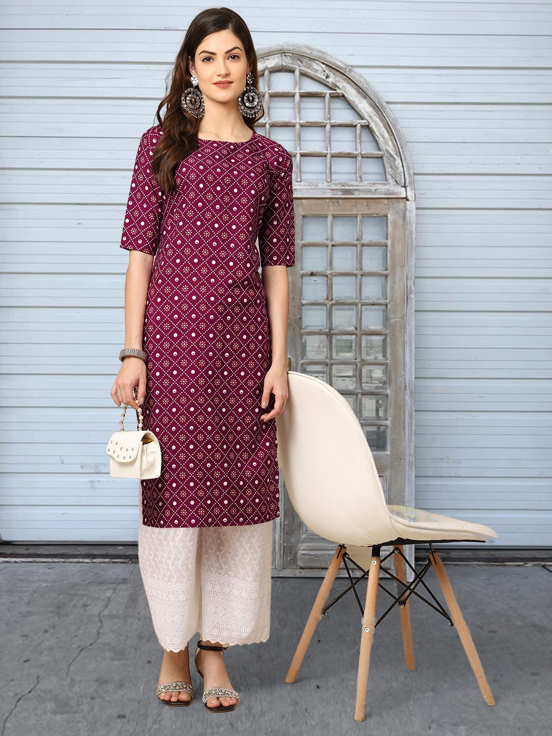 

Moda Rapido Ethnic Motifs Printed Straight Kurta, Maroon