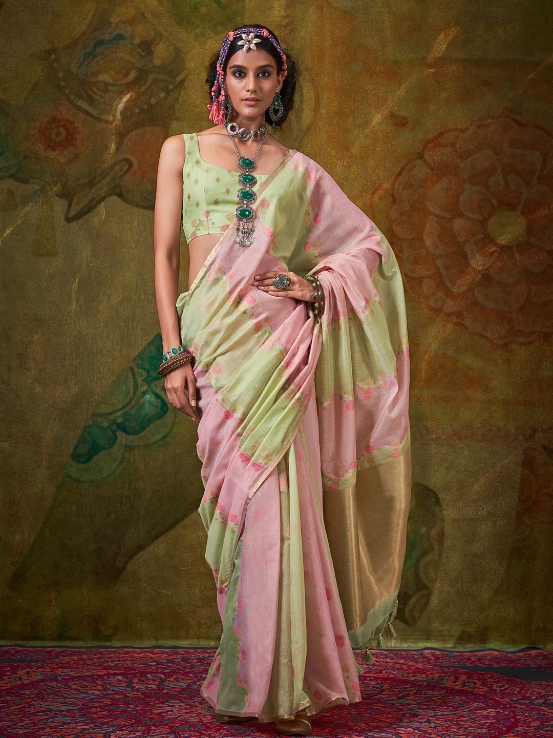 

Mitera Floral Woven Design Zari Jamdani Saree, Green