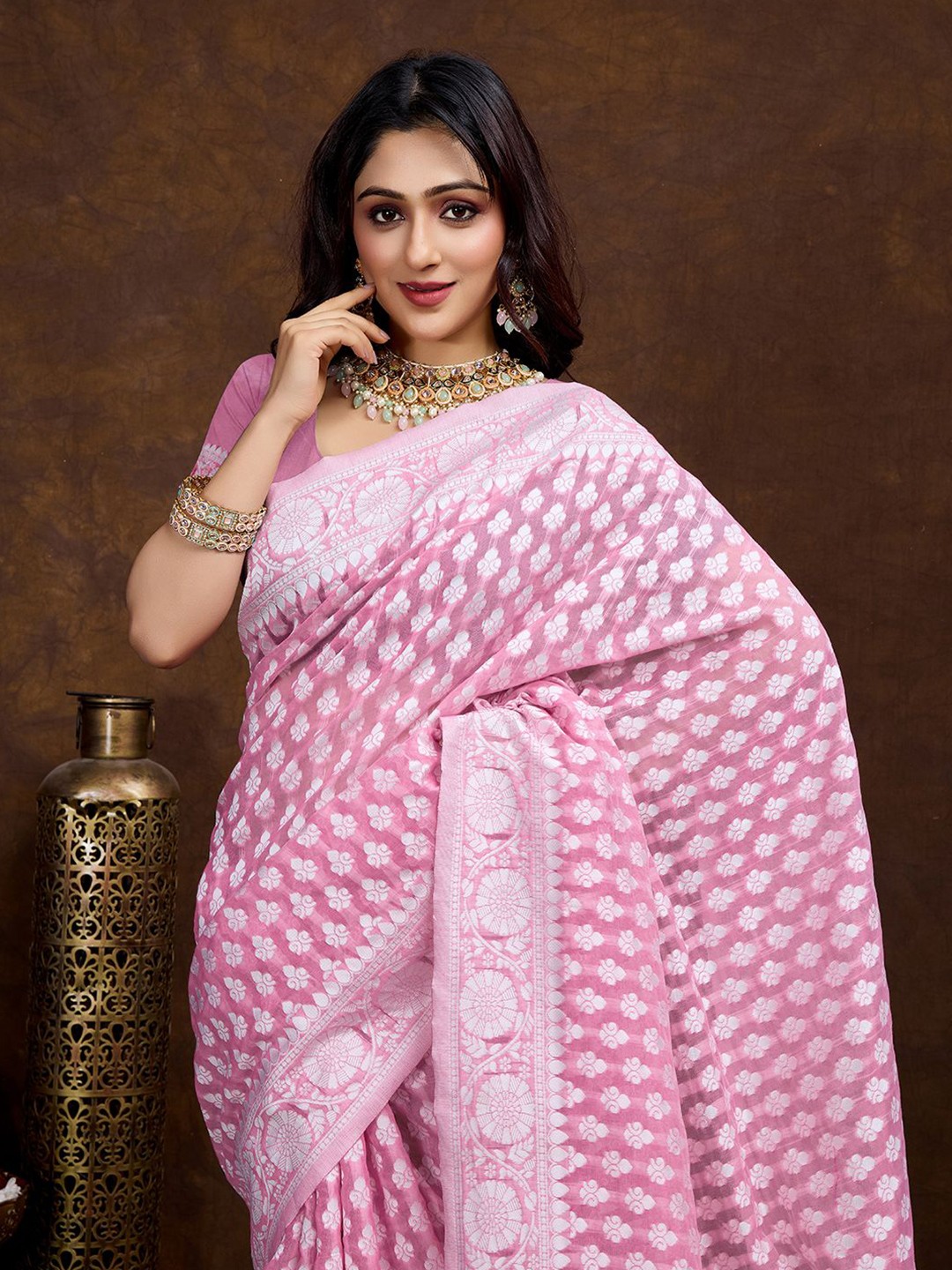 

NIWAA Woven Design Zari Chanderi Saree, Pink