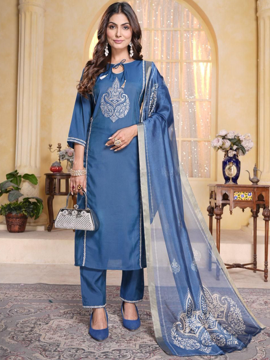 

VAAZI CREATOR Women Floral Embroidered Regular Thread Work Kurta with Trousers & With Dupatta, Teal