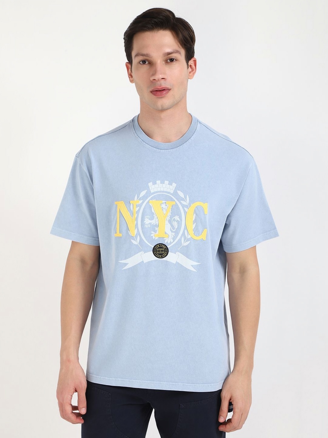 

Tommy Hilfiger Men Polo Collar Applique T-shirt, Blue