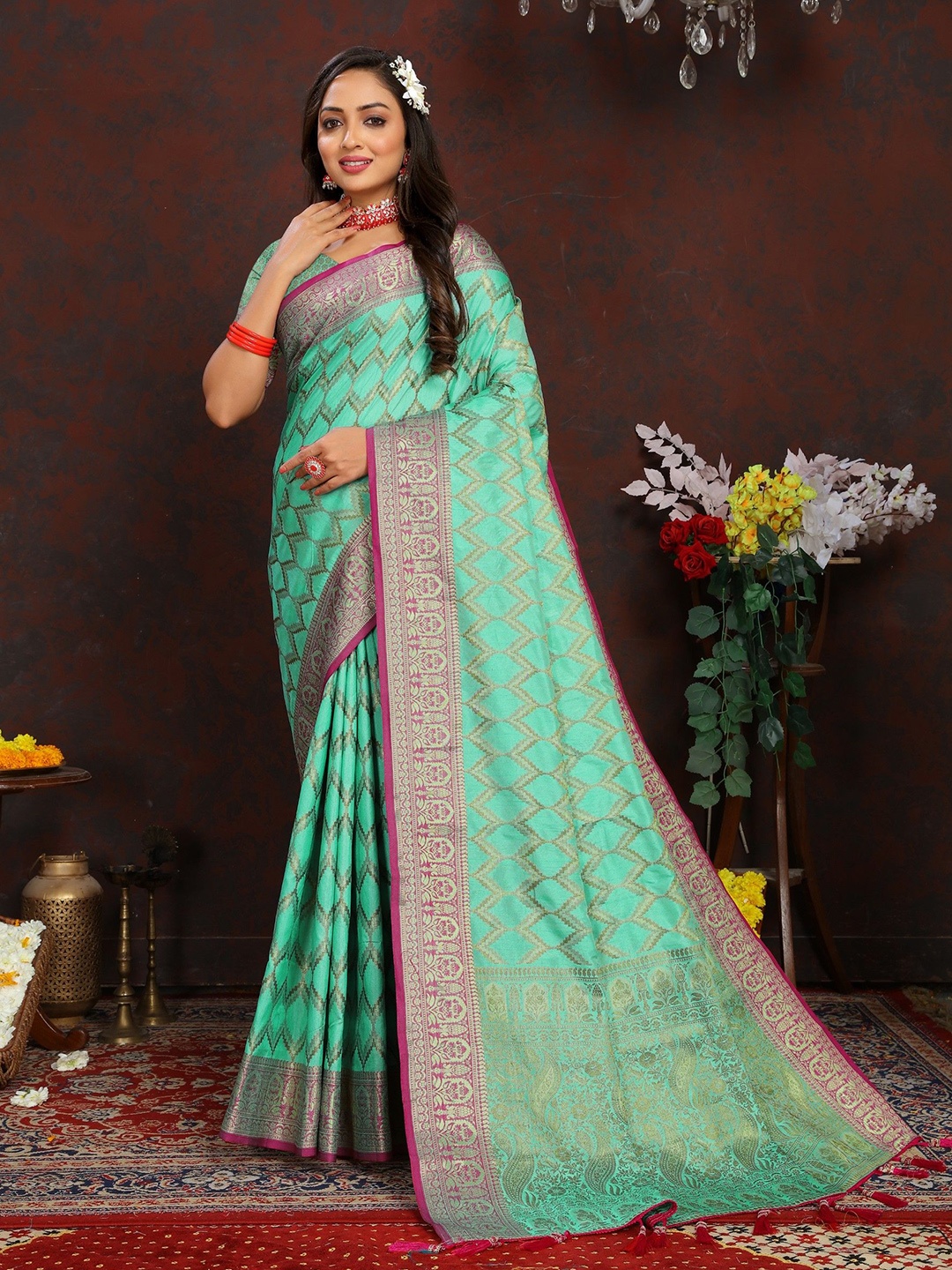 

LeeliPeeri Designer Woven Design Zari Silk Blend Saree, Blue