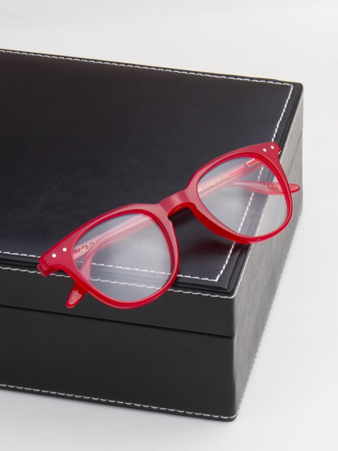 

Ted Smith Unisex Red Wayfarer Premium Acetate Frames