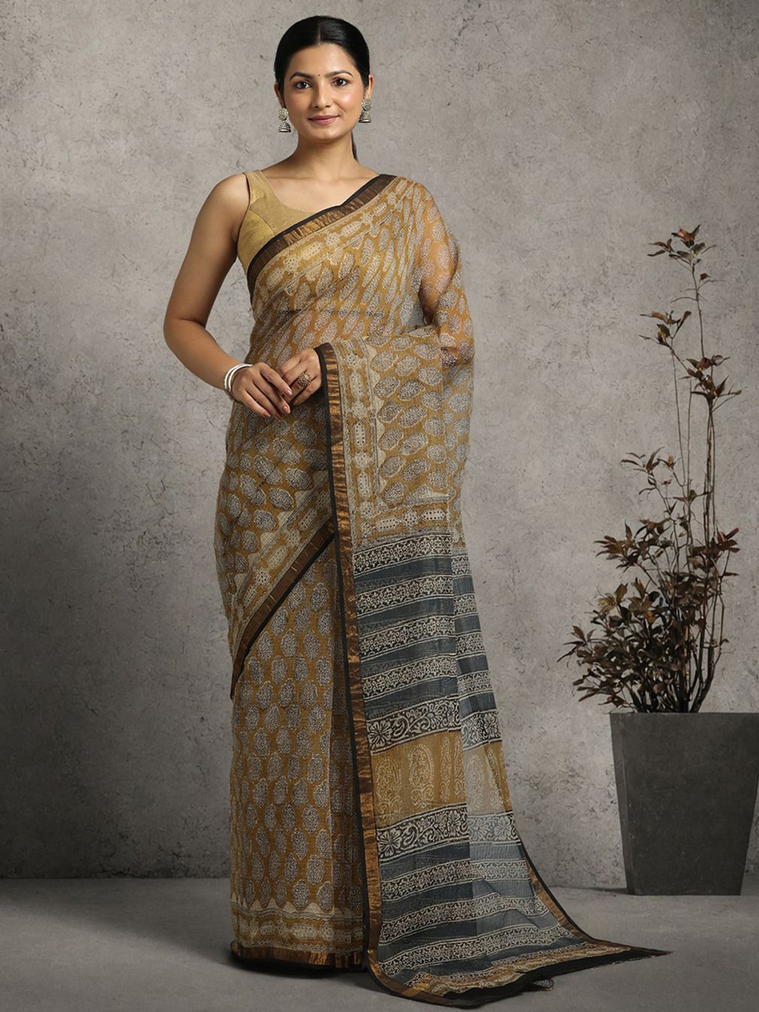 

Suha Bagh Printed Zari Pure Cotton Kota Saree, Mustard