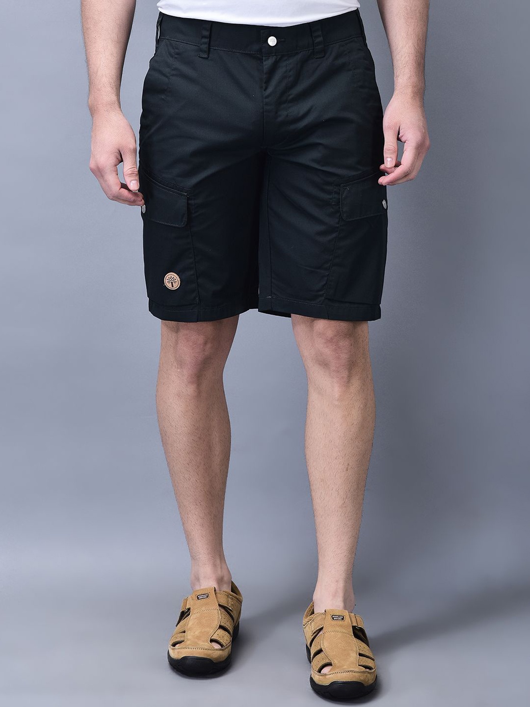 

Woodland Men Regular Fit Mid-Rise Cargo Shorts, Blue
