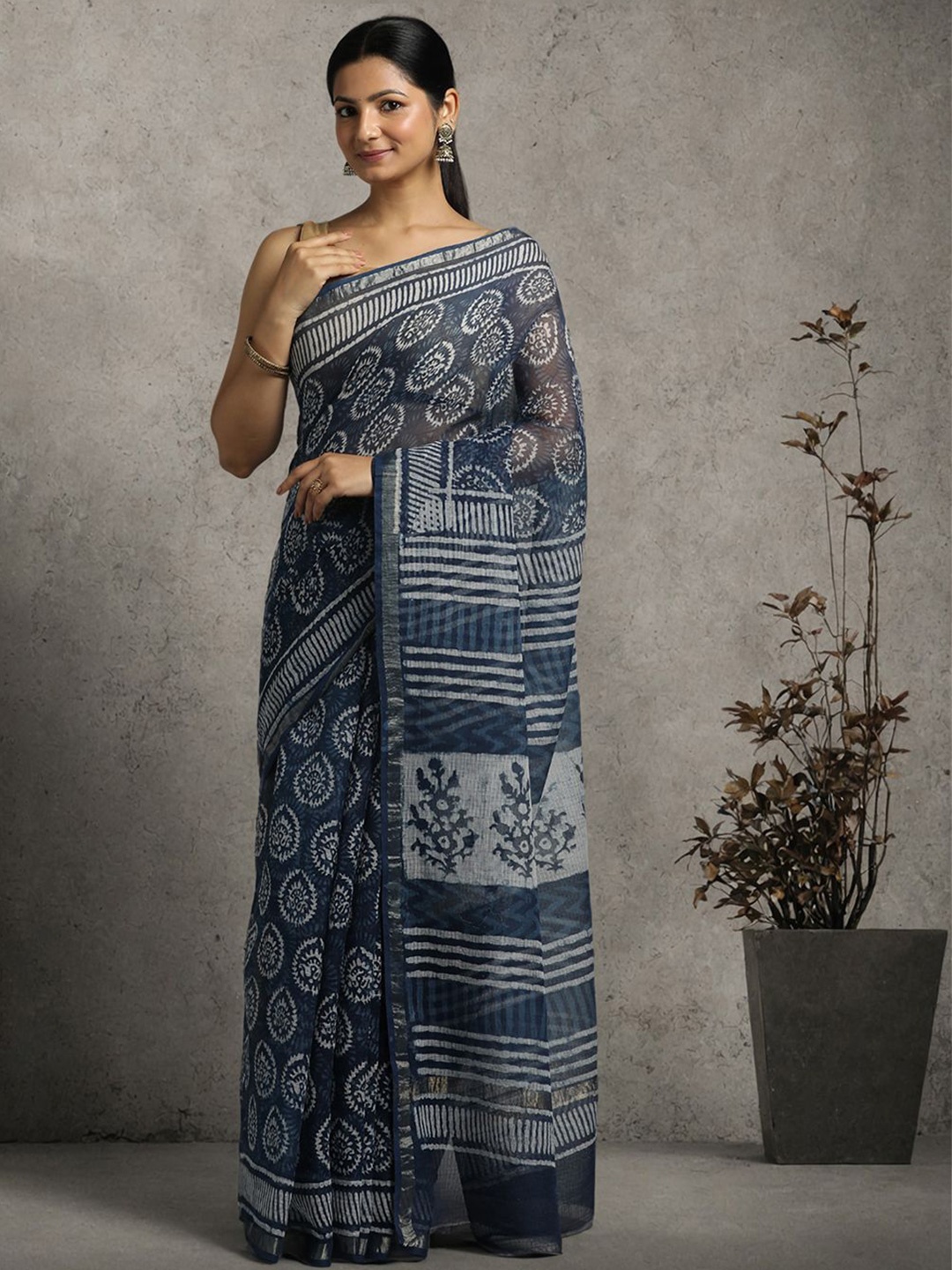 

Suha Ethnic Motifs Printed Zari Pure Cotton Kota Saree, Navy blue