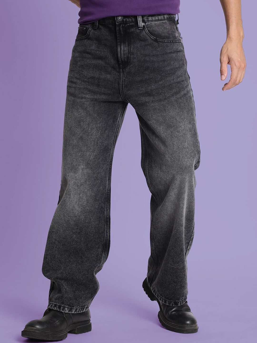 

Bene Kleed Men Wide Leg Mid-Rise Heavy Fade Cotton Jeans, Black