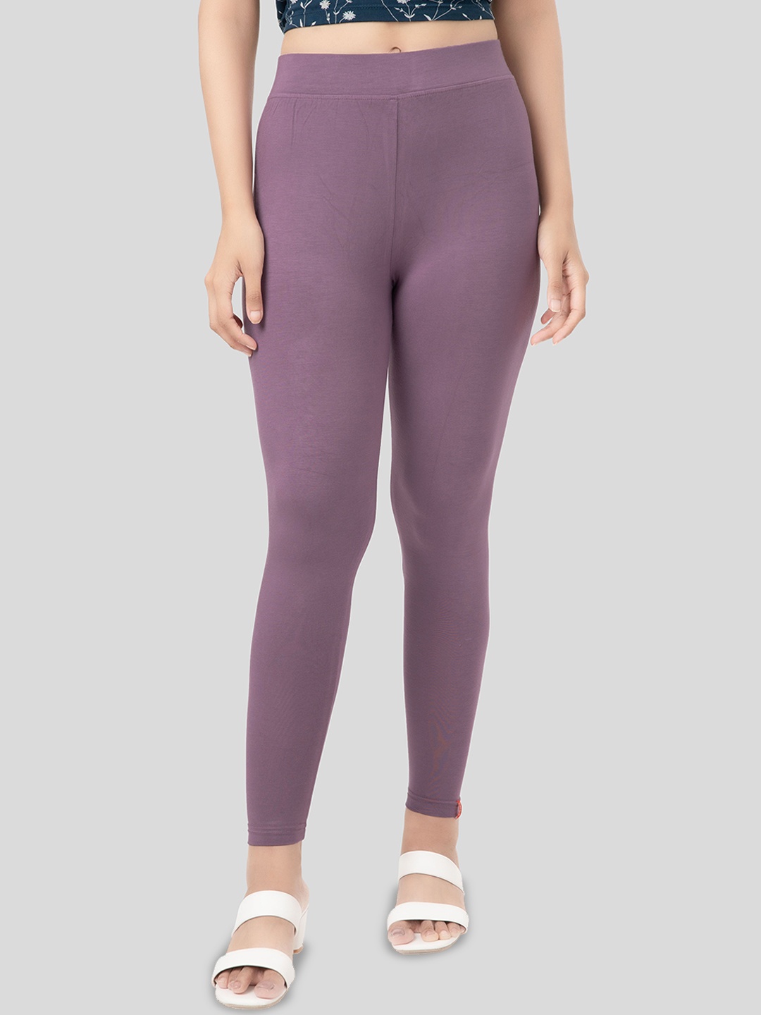 

Selsia Women Pure Cotton Ankle-Length Leggings, Purple
