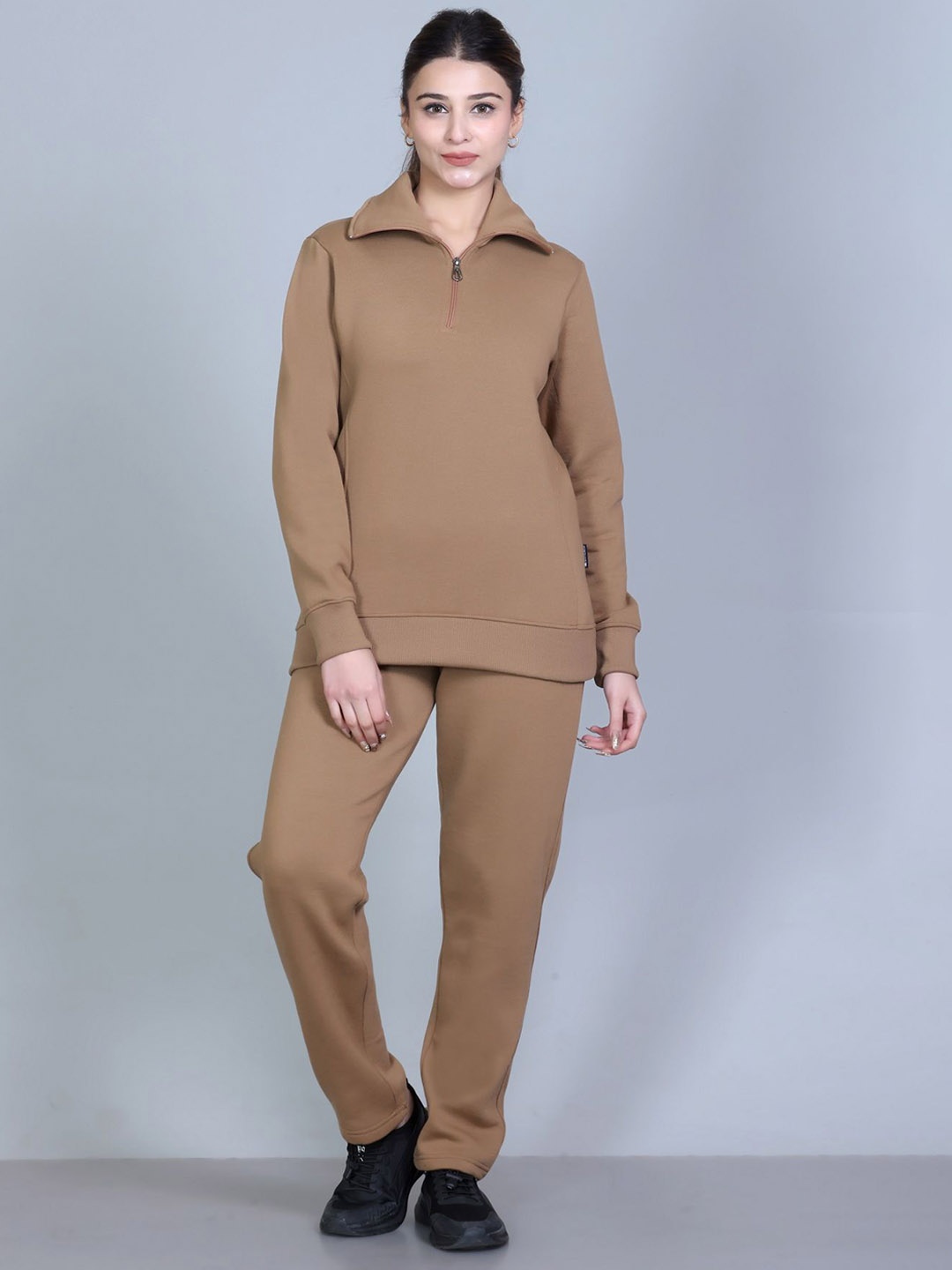 

Antiloop's Women Polo Collar Mid-Rise Tracksuit, Brown