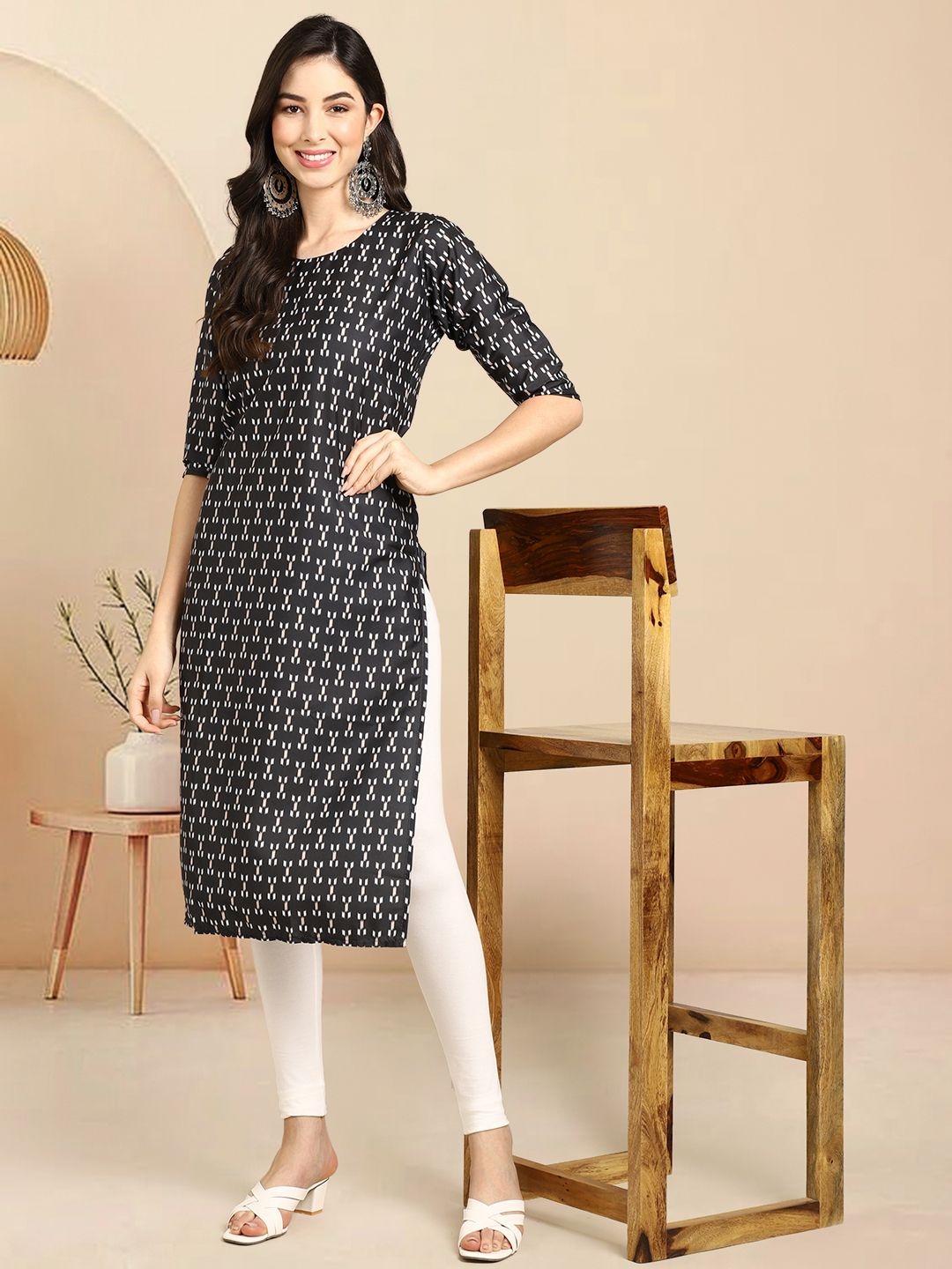 

Moda Rapido Bandhani Printed Straight Kurta, Black