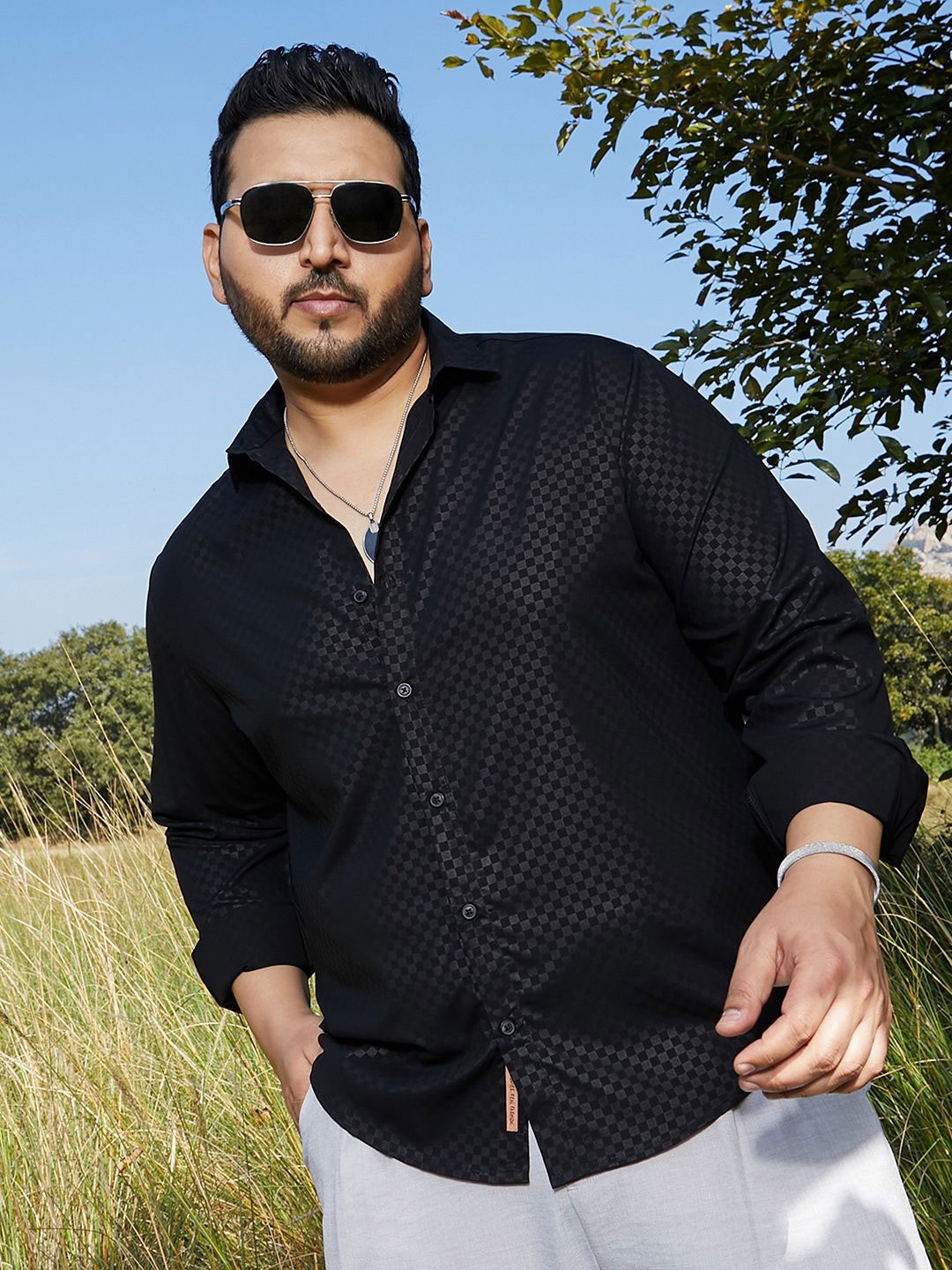 

Instafab Plus Men Comfort Opaque Printed Casual Shirt, Black