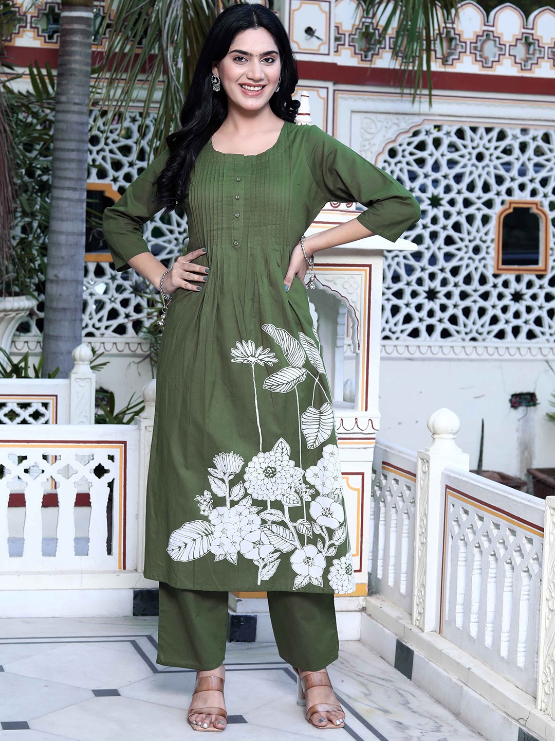 

Doriyaan Women Floral Printed Regular Pure Cotton Kurta with Palazzos, Green