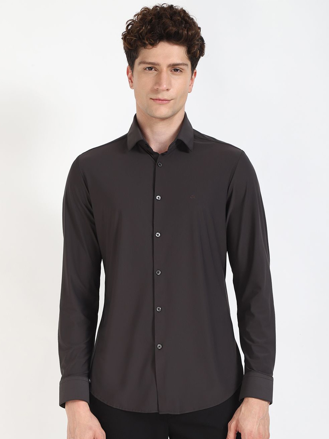 

Calvin Klein Jeans Men Slim Fit Opaque Casual Shirt, Maroon