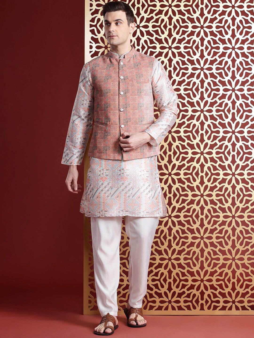 

MANQ Ethnic Motifs Printed Sequinned Nehru Jacket, Pink