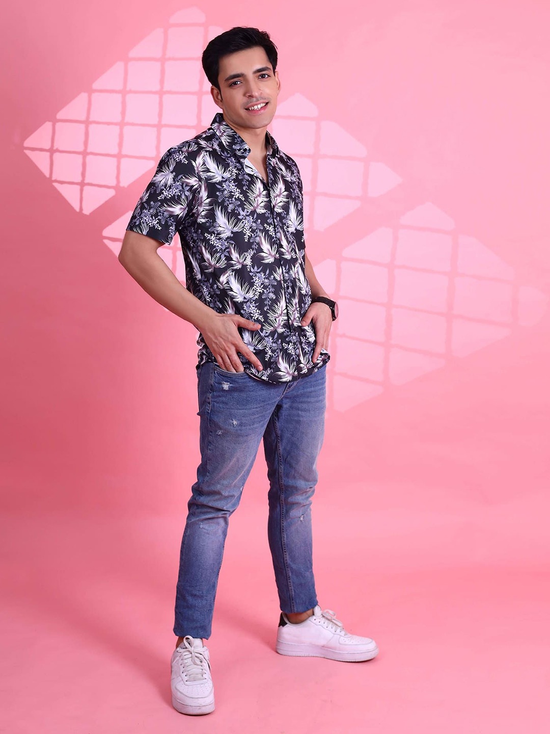 

Fesner Men Comfort Windowpane Checks Opaque Checked Casual Shirt, Multi