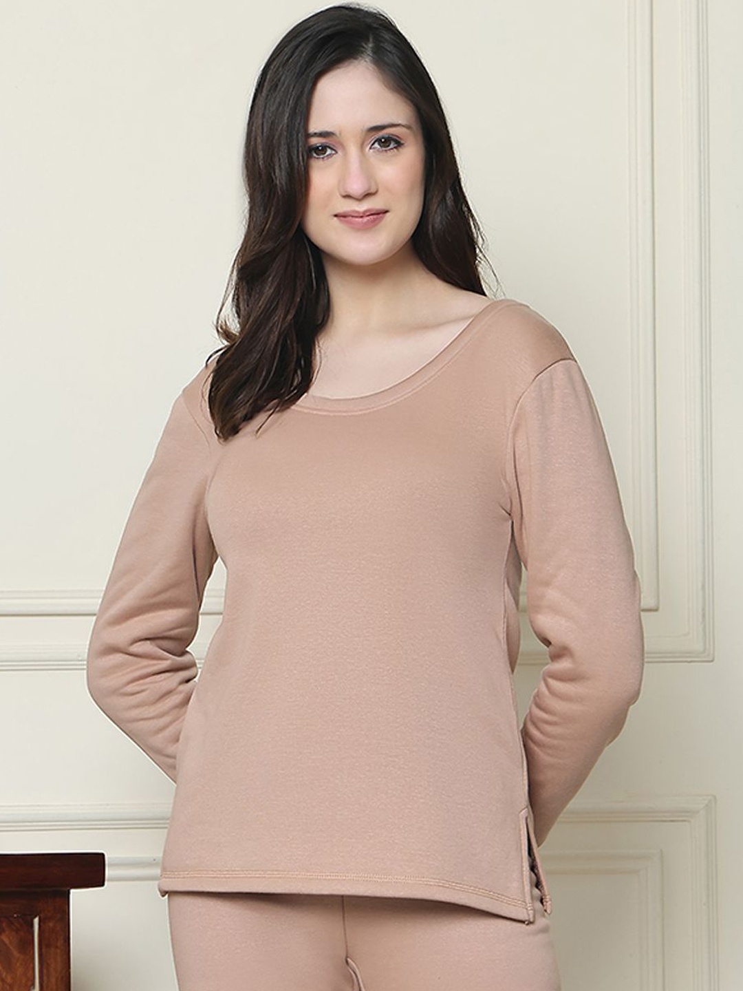 

Kanvin Round Neck Long Sleeves Thermal Top, Beige