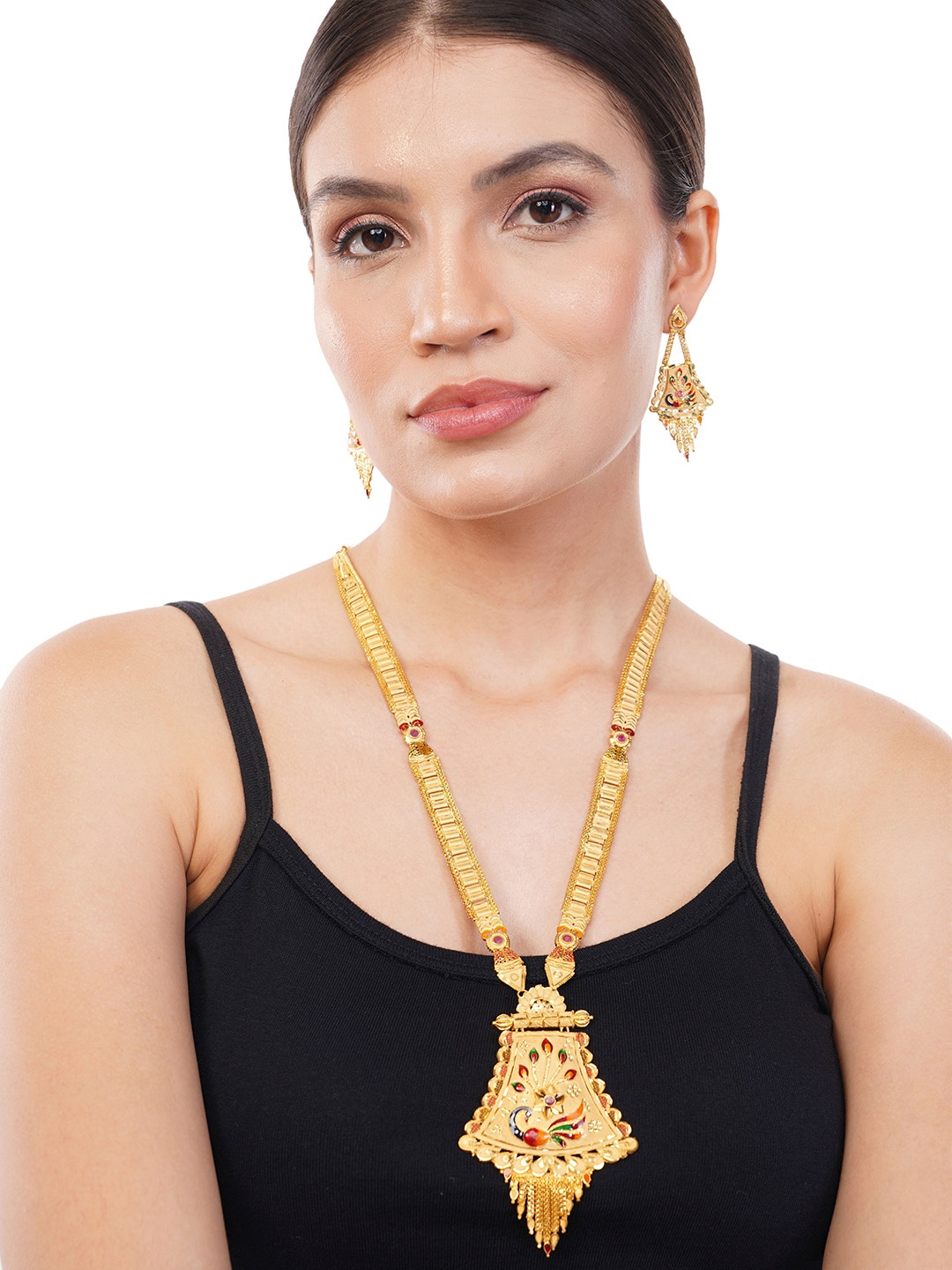 

Zhouse Gold Plated Textured Jewellery Set