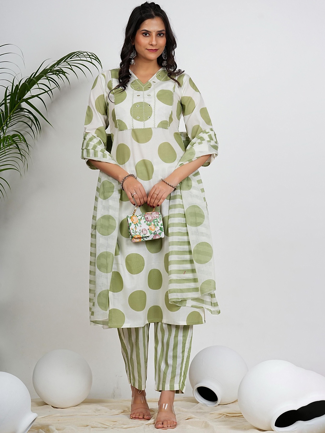 

Vbuyz Women Printed Regular Mirror Work Pure Cotton Kurta with Trousers & With Dupatta, Green