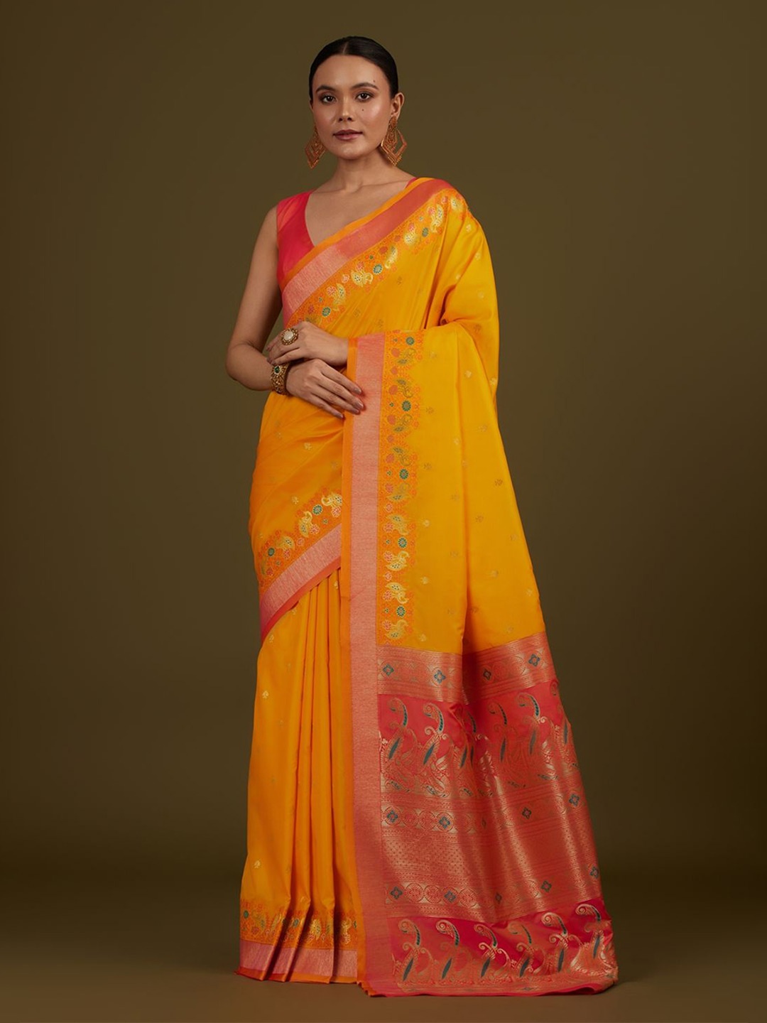 

MONJOLIKA FASHION Woven Design Zari Banarasi Saree, Yellow