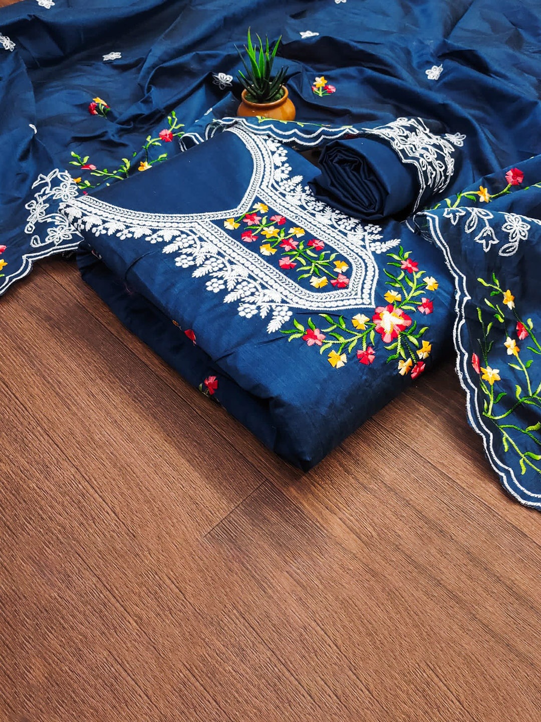 

HMP Fashion Floral Embroidered Jacquard Chanderi Unstitched Dress Material, Blue