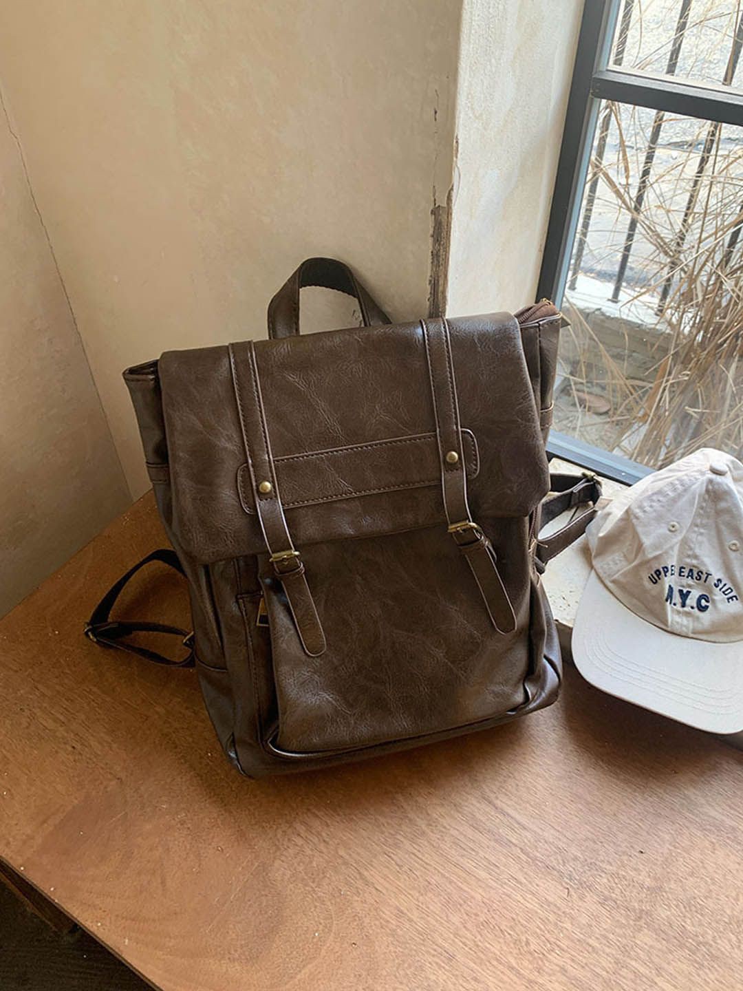 

StyleCast Bucket Handheld Bag, Coffee brown