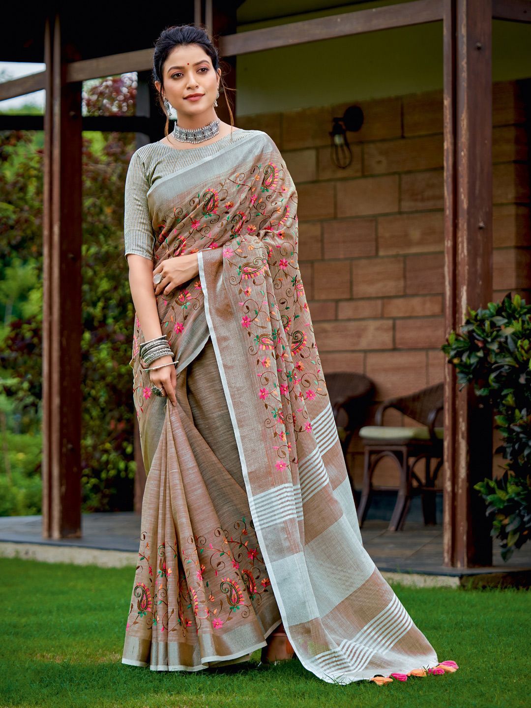 

SANGAM PRINTS Ethnic Motifs Embroidered Zari Tussar Saree, Brown