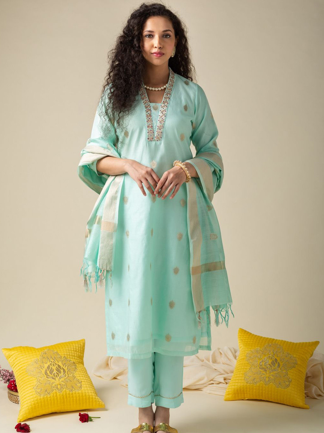 

KUSVAA Women Ethnic Motifs Gotta Patti Brocade Chanderi Silk Kurta, Sea green
