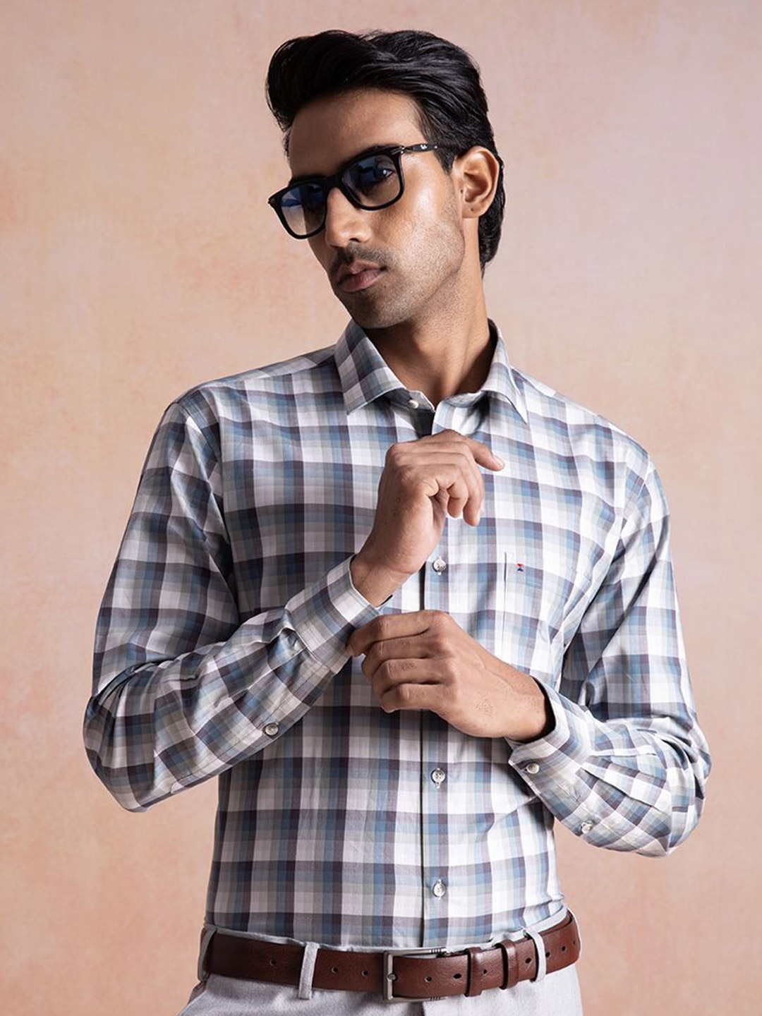 

Sero Men Smart Slim Fit Spread Collar Checked Cotton Formal Shirt, White