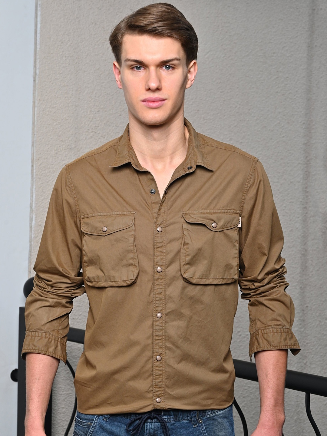 

Patric - Cotton Cargo Shirt - Khaki