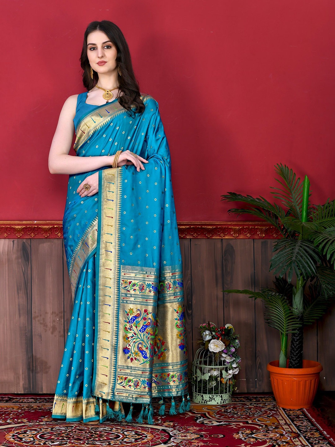 

LeeliPeeri Designer Woven Design Zari Paithani Saree, Blue