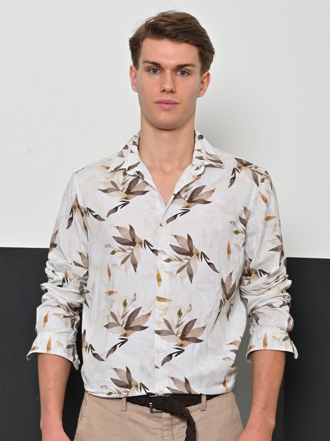 

Wing - Linen Printed Shirt - Off White
