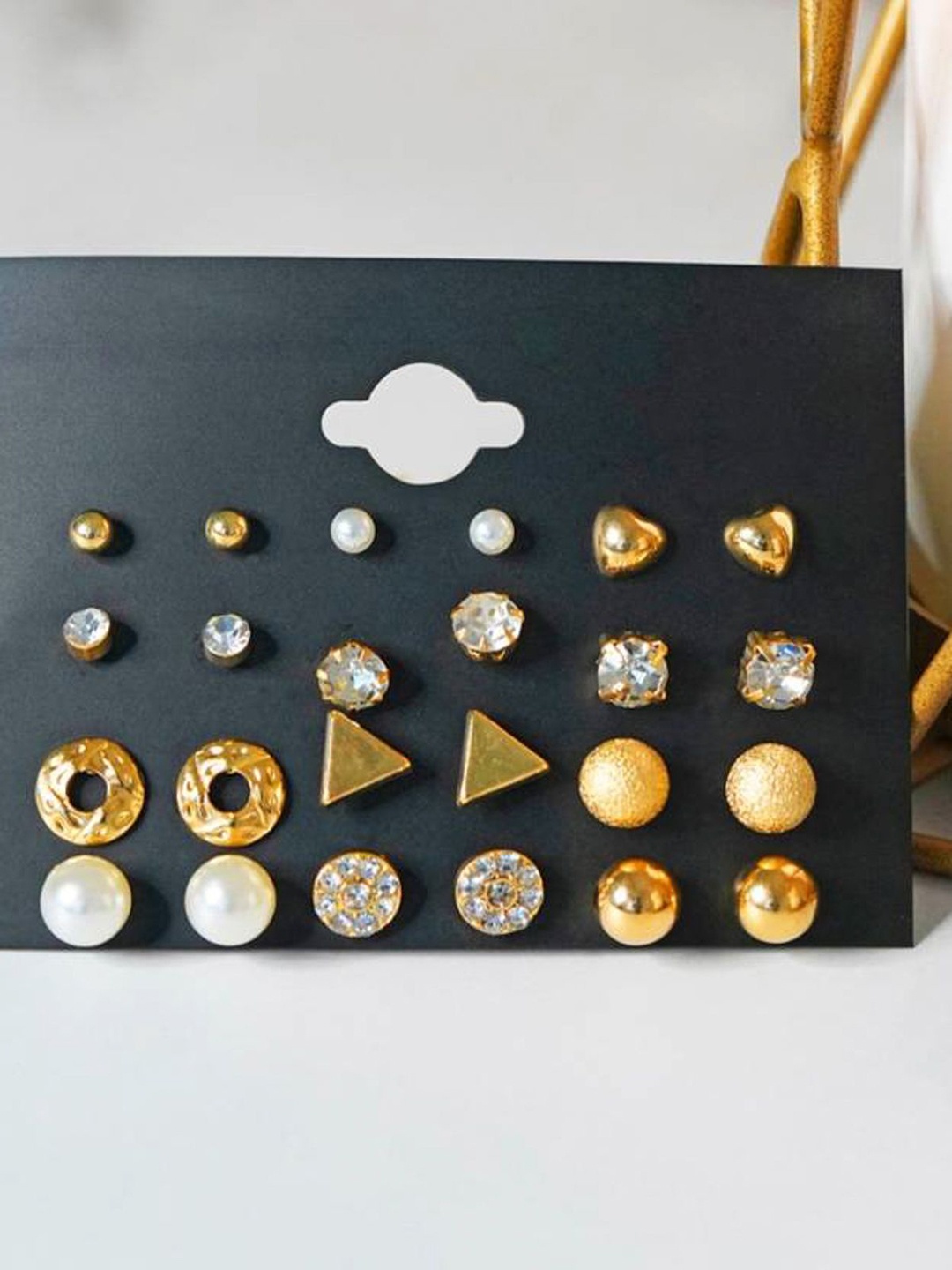 

PolluxCraft Contemporary Studs Earrings, Gold