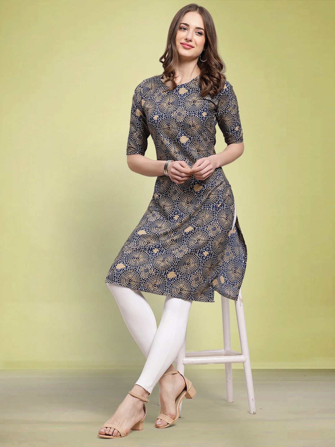 

Moda Rapido Geometric Printed Round Neck Straight Kurta, Blue