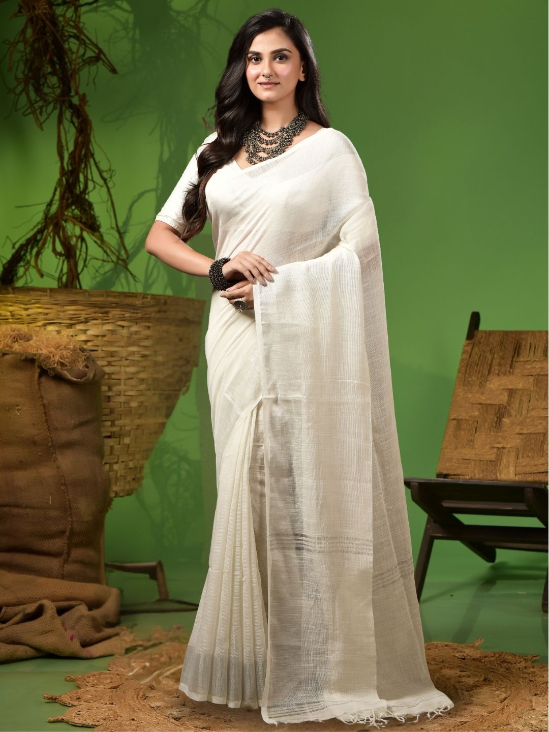 

T.J. SAREES Zari Linen Blend Saree, Off white