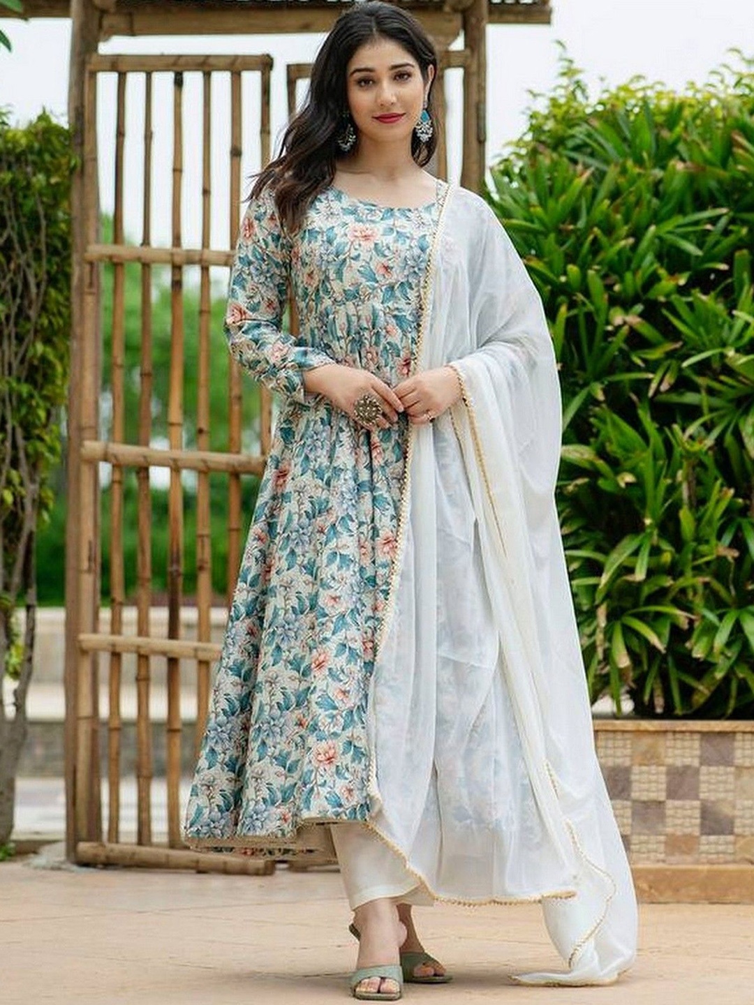 

ZEEPKART Women Floral Regular Kurta with Trousers & With Dupatta, White