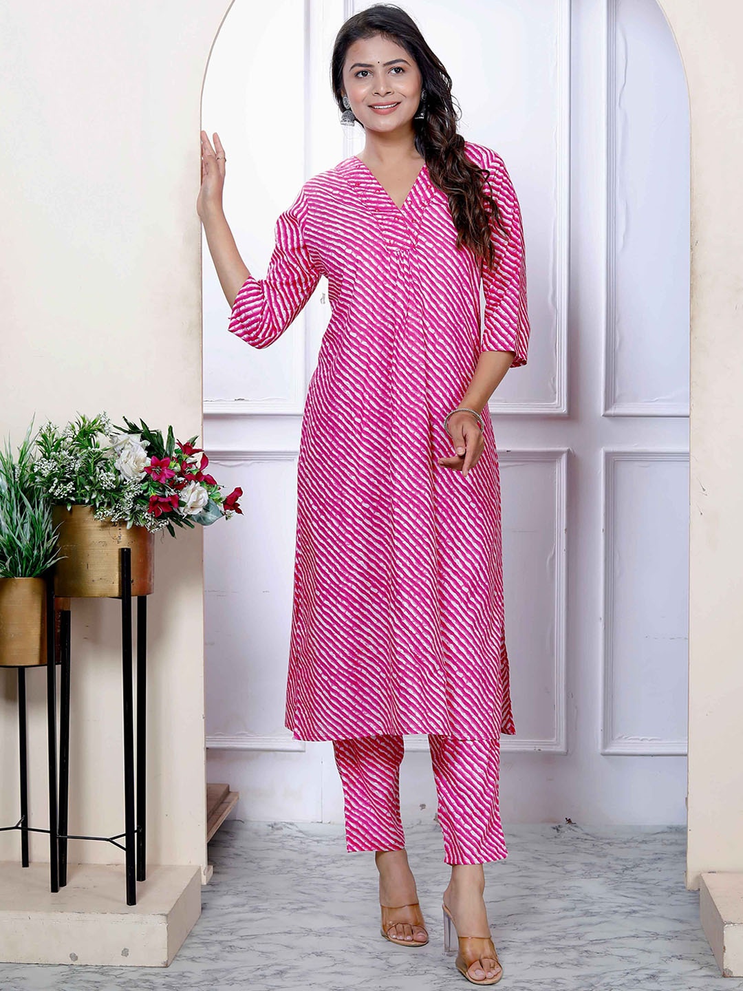 

Doriyaan Women Leheriya Printed Regular Mirror Work Kurta with Palazzos, Pink