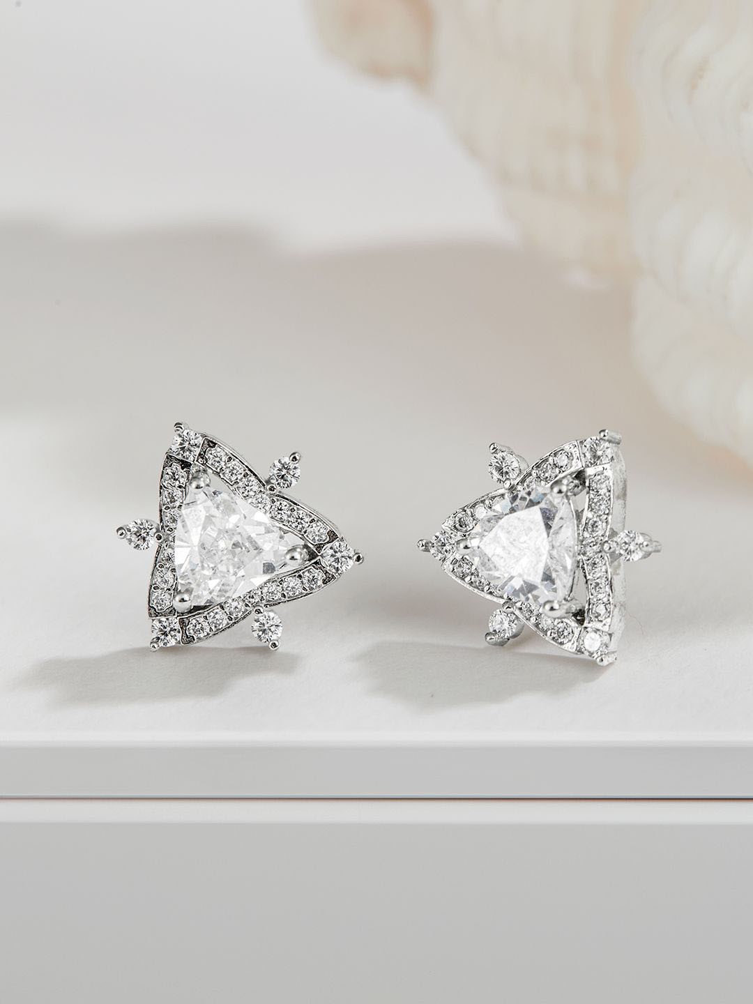 

SARAF SILVERETZ 925 Sterling Silver Star Shaped Studs Earrings