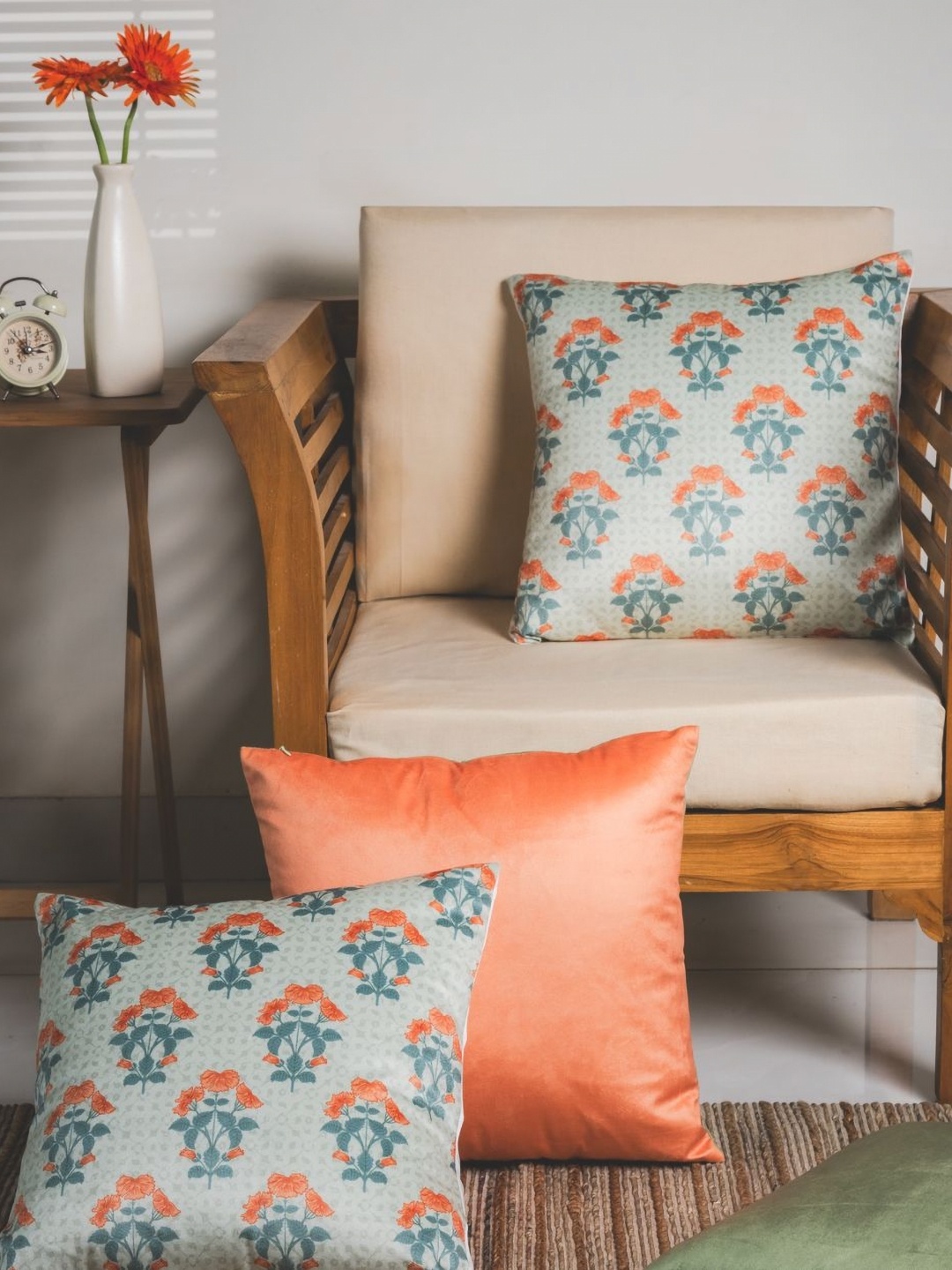 

Abolee Homes Green & Orange Set of 3 Floral Velvet Square Cushion Covers