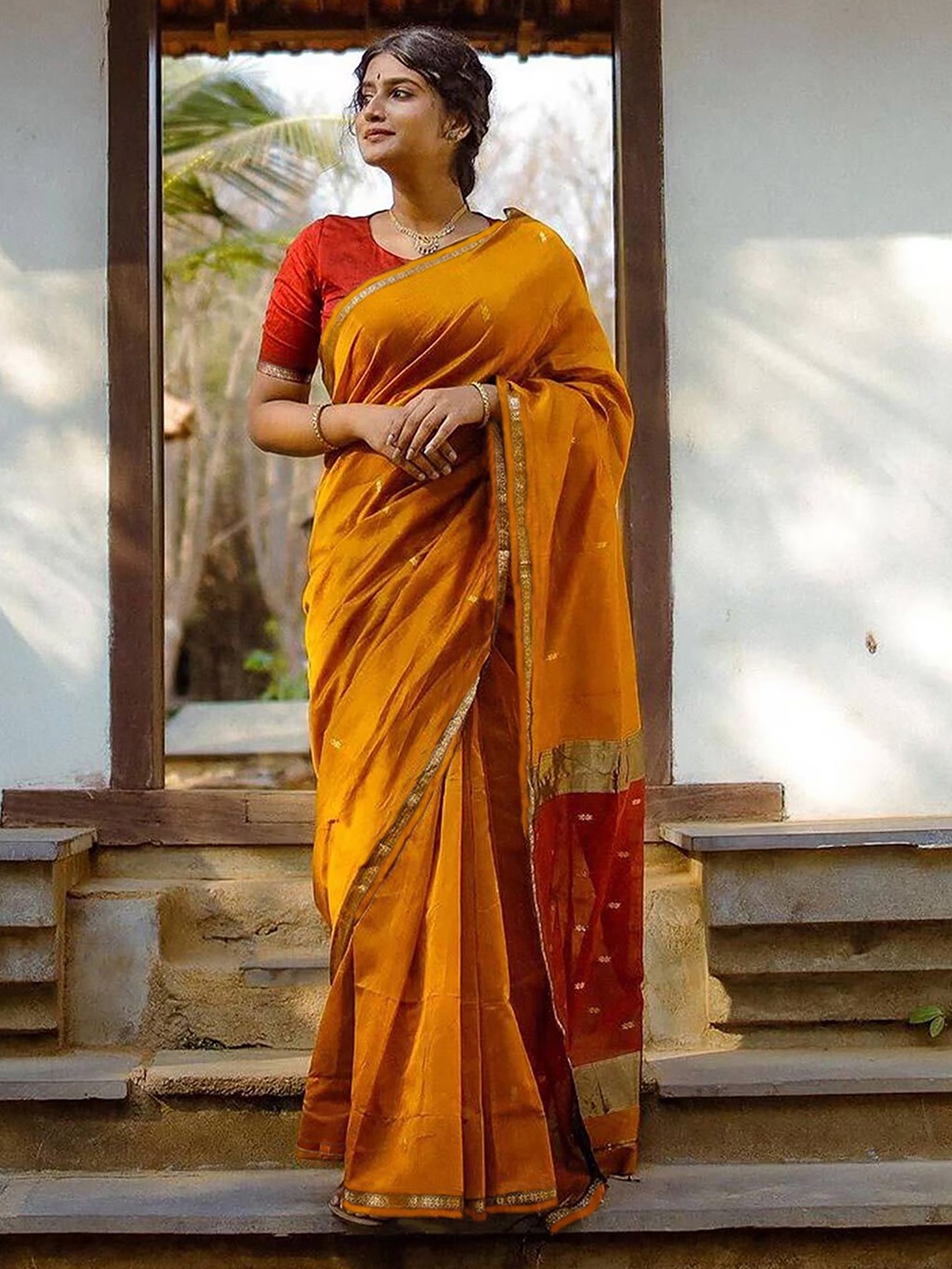 

KALINI Woven Design Banarasi Saree, Yellow