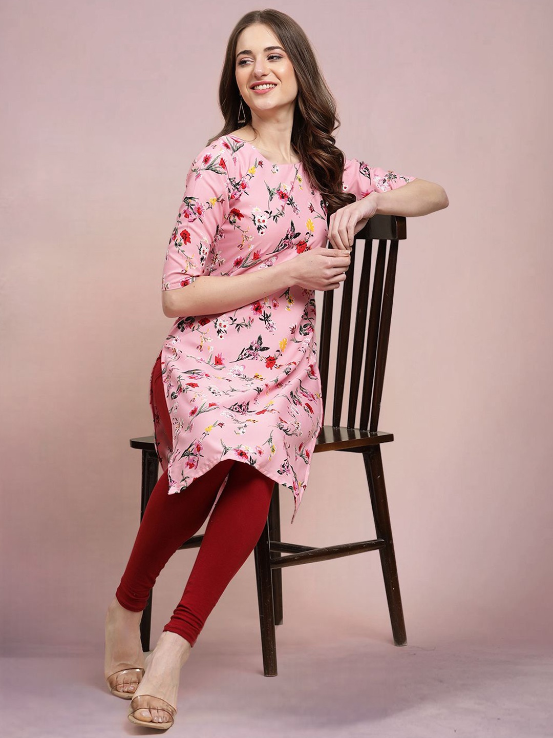 

Moda Rapido Floral Printed Round Neck Straight Kurta, Pink