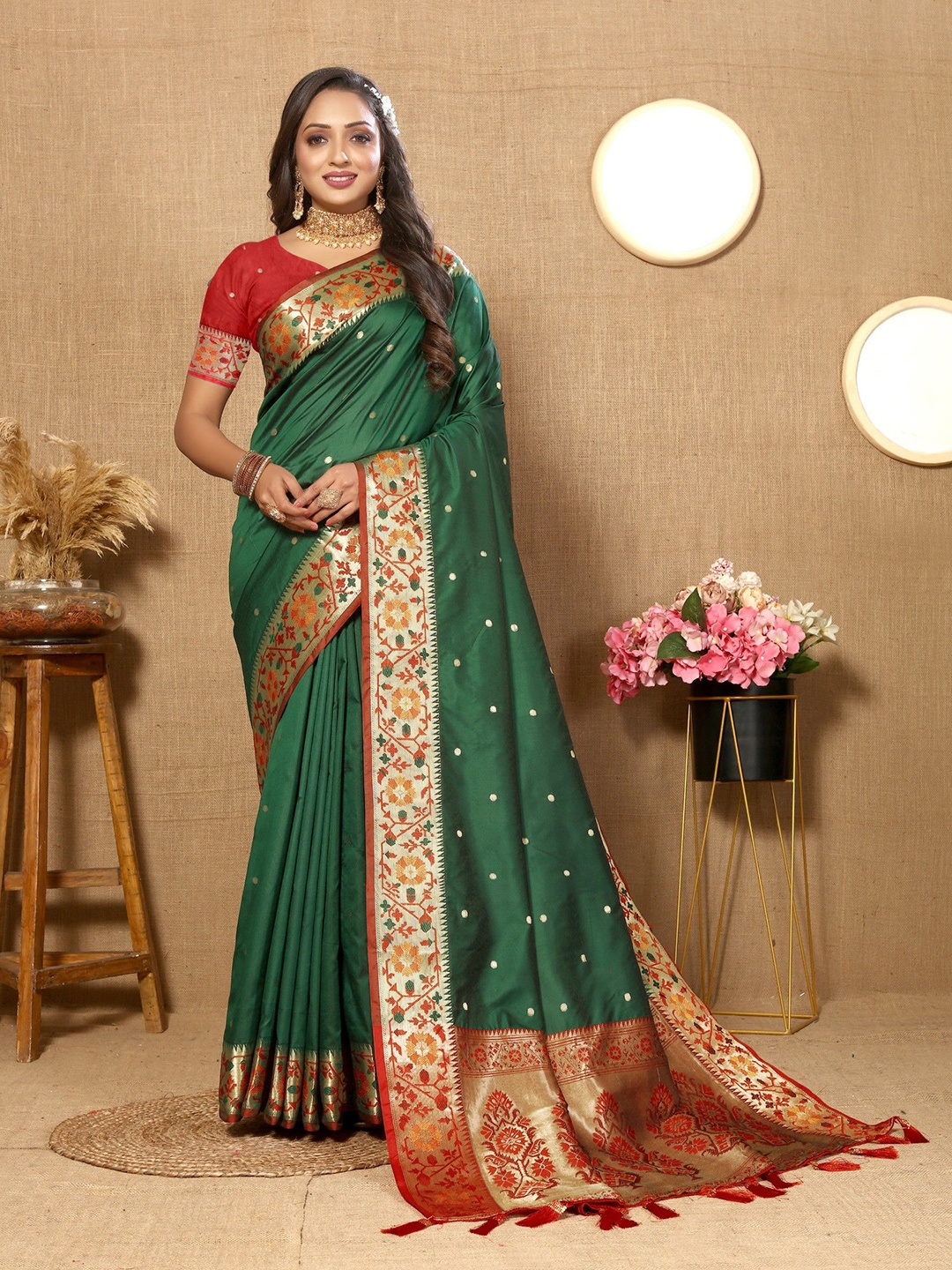 

LeeliPeeri Designer Woven Design Paithani Saree, Green