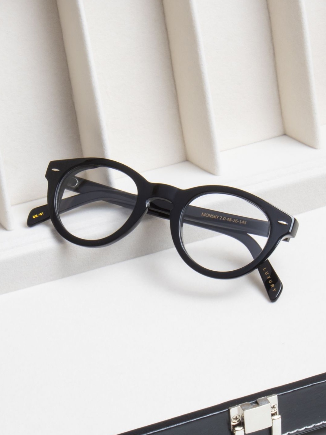 

Ted Smith Unisex Black Round Premium Acetate Frames