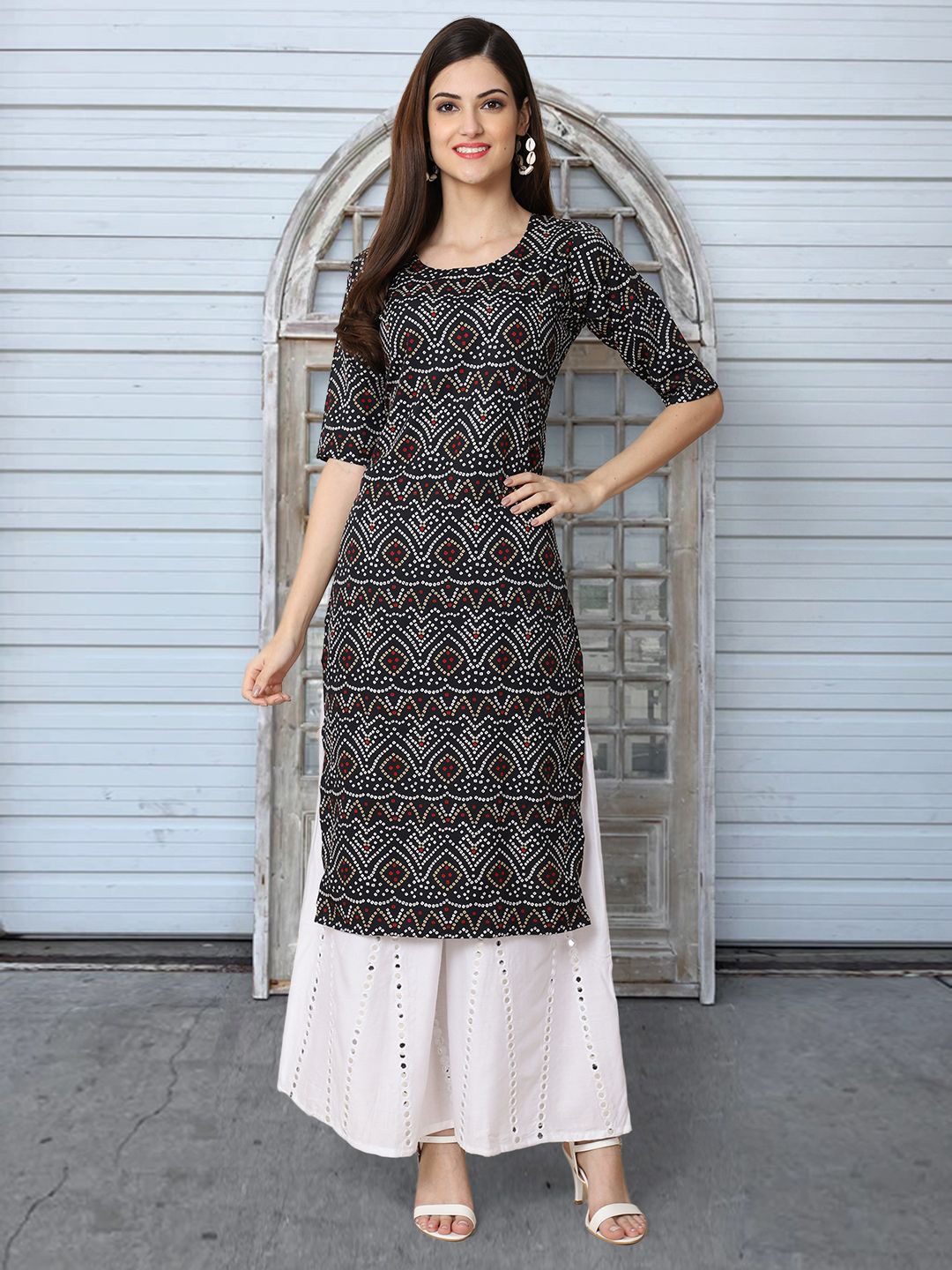 

Moda Rapido Bandhani Printed Round Neck Straight Kurta, Black